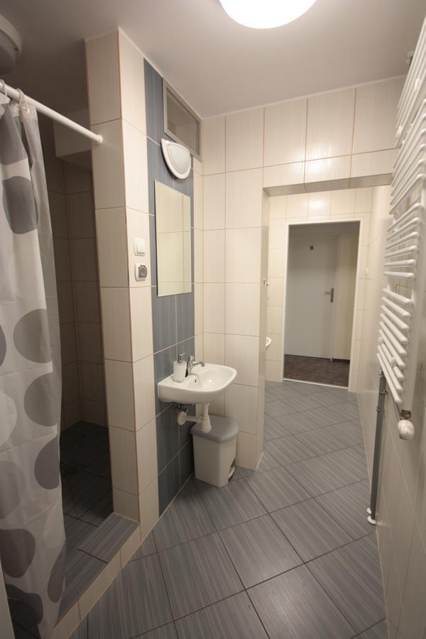 Auberge de jeunesse Studencki Dom Marynarza Pasat à Szczecin Extérieur photo