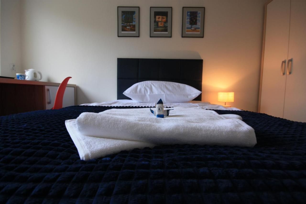 Auberge de jeunesse Studencki Dom Marynarza Pasat à Szczecin Extérieur photo