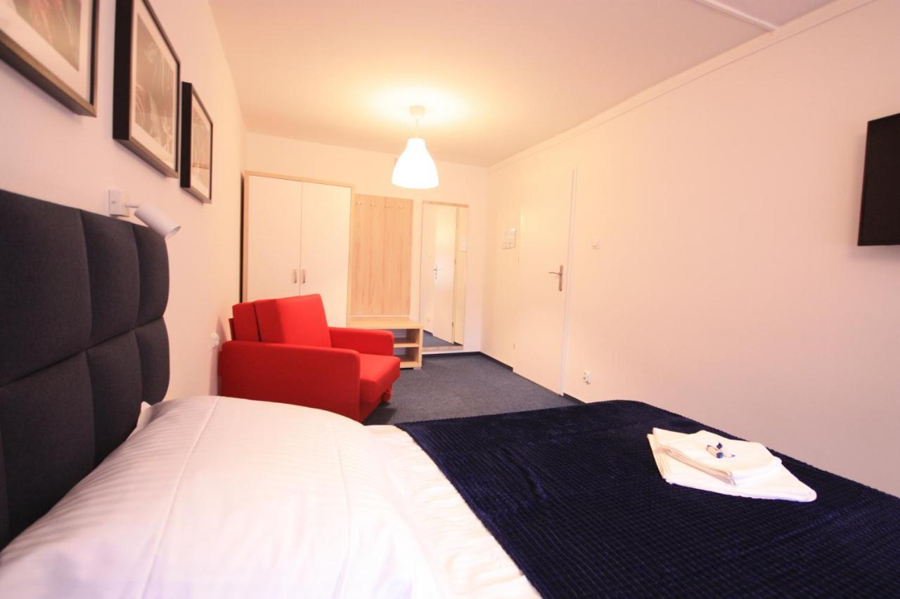 Auberge de jeunesse Studencki Dom Marynarza Pasat à Szczecin Extérieur photo